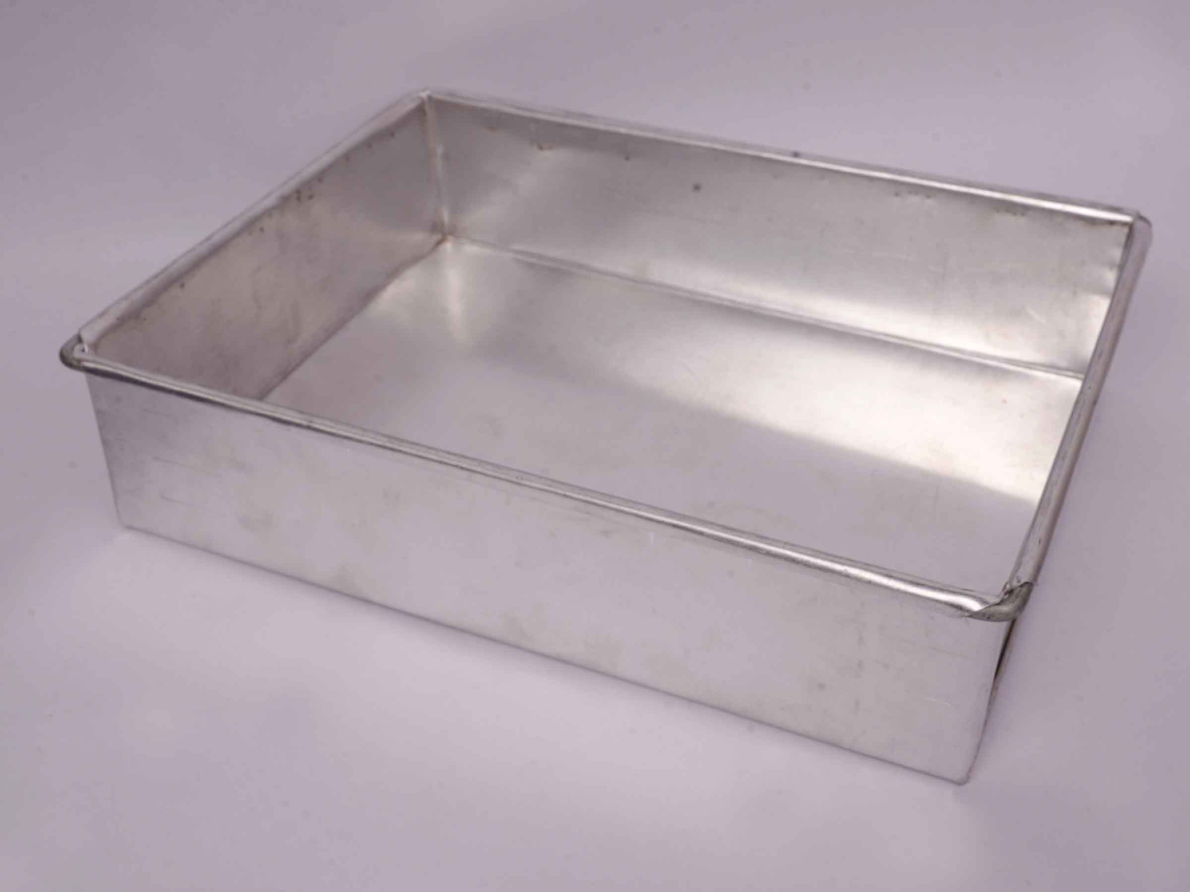 Aluminium Rectangle Cake Mould (12x8x2 inch)